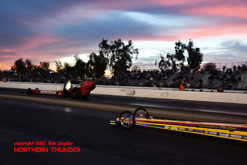 Brendan Murry - 'Runnin' Wild' (near lane) vs 
Adam Sorokin - 'Champion Speed Shop Special' (far lane) - NTF